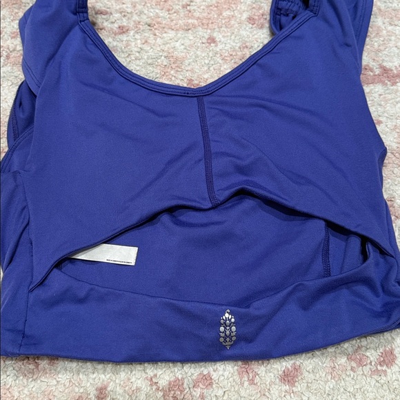 FP MOVEMENT TOP - Picture 3 of 3